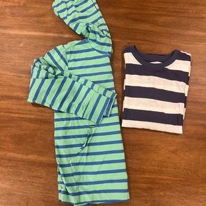 Primary short sleeve blue and white T-shirt primary blue and green long sleeve